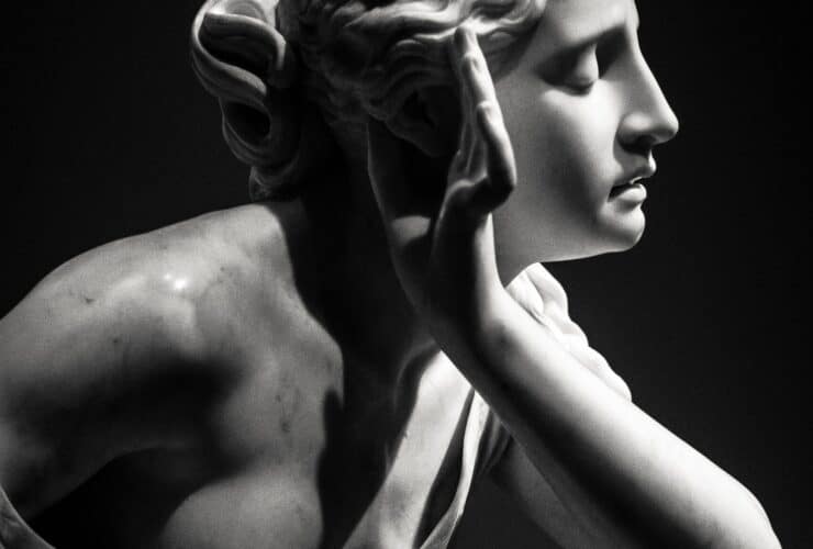 statue grecque corps femme